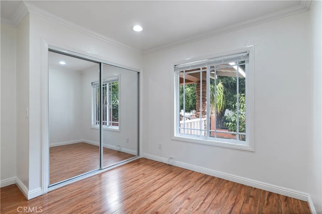 317 -319 N Commonwealth Avenue, Los Angeles, California 90004 home-pic-11